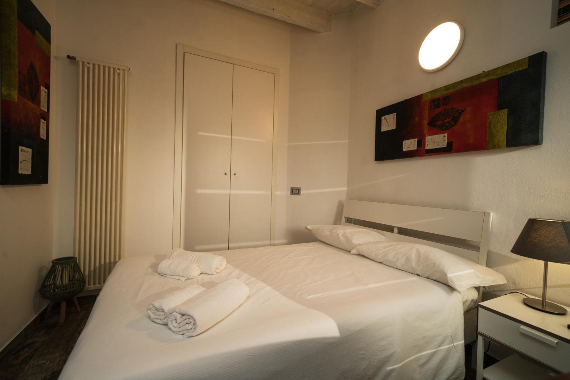Ferienwohnung La Formaggeria Del Naviglio Mailand Exterior foto