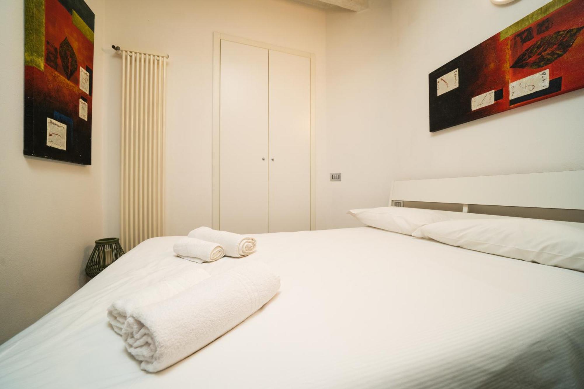 Ferienwohnung La Formaggeria Del Naviglio Mailand Exterior foto